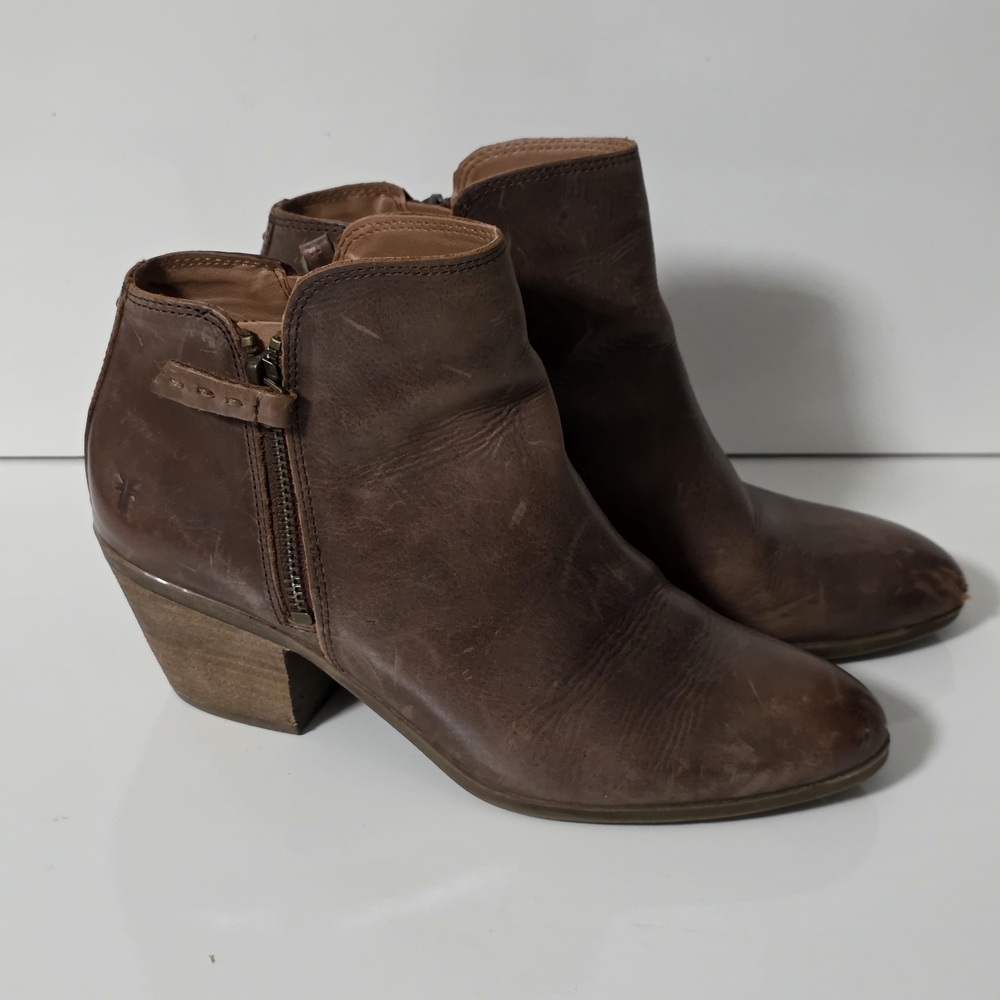 Frye Judith Zip Brown Leather Ankle Boots